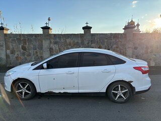 2011 Ford Focus III, белый, 515000 рублей, вид 4