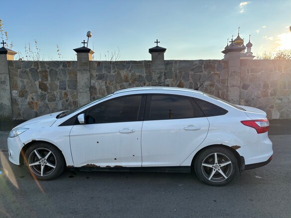 2011 Ford Focus III, белый, 515000 рублей - вид 3
