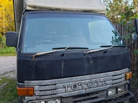 1991 Toyota Dyna, белый, 370000 рублей, вид 1