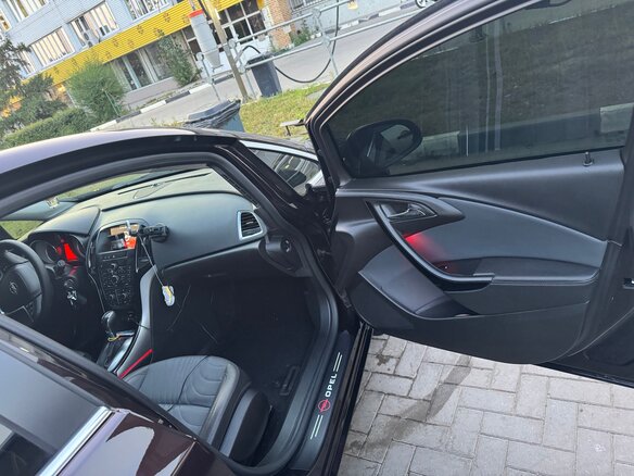 2015 Opel Astra J Рестайлинг, коричневый, 970000 рублей - вид 15