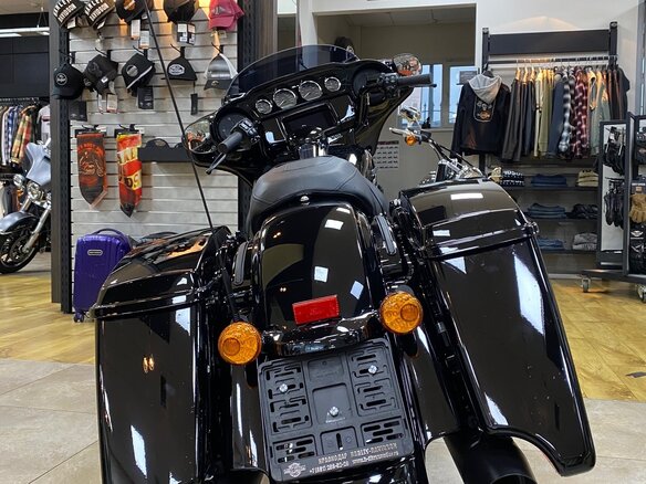 2020 Harley-Davidson Street Glide, чёрный - вид 1