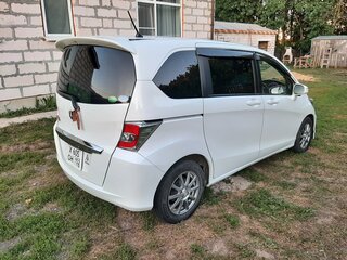2014 Honda Freed I Рестайлинг 2, белый, 1450000 рублей, вид 5
