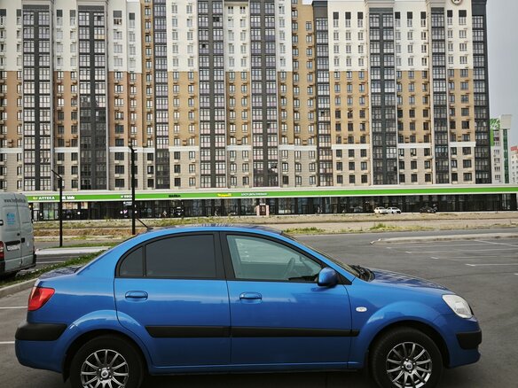 2009 Kia Rio II, синий, 550000 рублей - вид 2