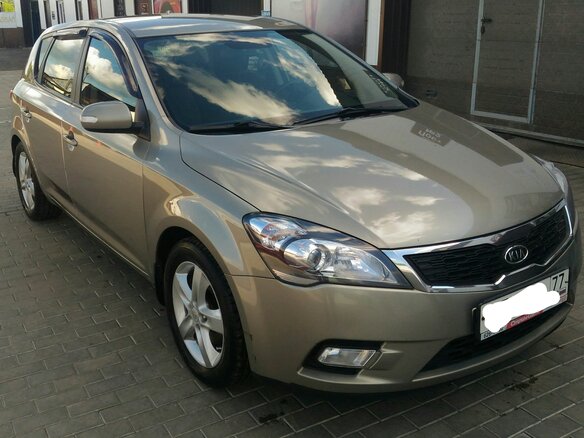 2011 Kia Ceed I Рестайлинг, золотистый - вид 2