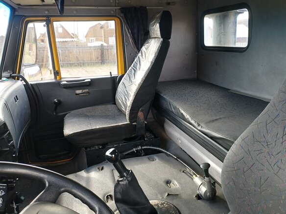 2011 КамАЗ 65116, золотистый, 1600000 рублей - вид 16