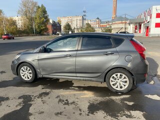 2012 Hyundai Solaris I, чёрный, 510000 рублей, вид 4
