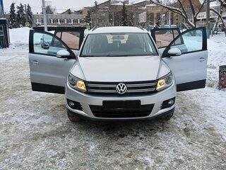 2011 Volkswagen Tiguan I Рестайлинг, серебристый, 1050000 рублей, вид 2