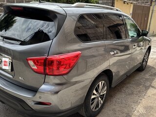 2017 Nissan Pathfinder IV Рестайлинг, серый, 1800000 рублей, вид 2
