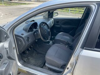 2005 Chevrolet Aveo I, серебристый, 230000 рублей, вид 5