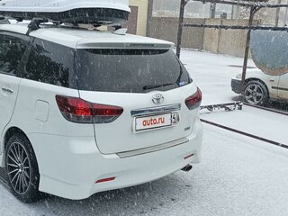 2010 Toyota Wish II, белый, 1500000 рублей, вид 4
