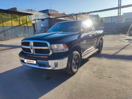 2019 Ram 1500 Quad Cab IV (DS/DJ), чёрный, 4990000 рублей, вид 2