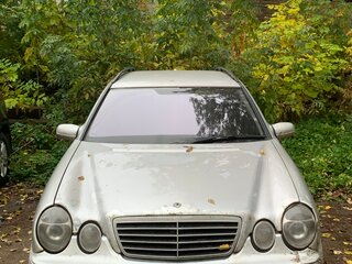 2000 Mercedes-Benz E-Класс 270 II (W210, S210) Рестайлинг, серебристый, 410000 рублей, вид 2