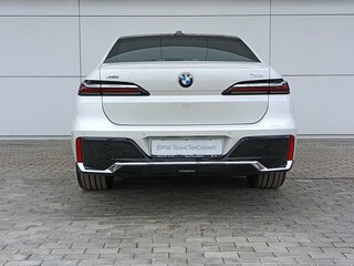 2025 BMW 7 серии 740i xDrive VII (G70), белый, 16500000 рублей, вид 5