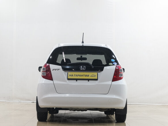 2010 Honda Fit II, белый - вид 4