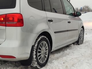 2012 Volkswagen Touran I Рестайлинг 2, серебристый, 915000 рублей, вид 5