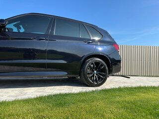 2017 BMW X5 40d III (F15), синий, 3800000 рублей, вид 3