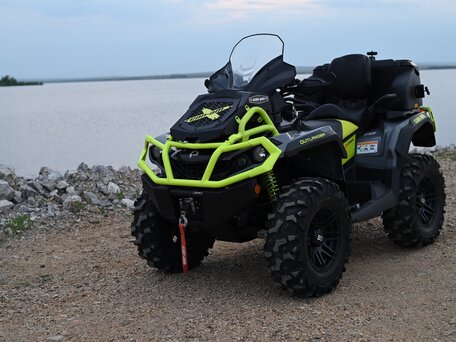 2020 BRP Can-Am Outlander X MR 1000R, серый, 1600000 рублей, вид 1