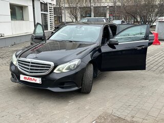 2015 Mercedes-Benz E-Класс 220 CDI IV (W212, S212, C207) Рестайлинг, чёрный, 1990000 рублей, вид 3