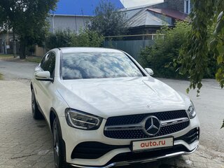 2021 Mercedes-Benz GLC Coupe 300 I (C253) Рестайлинг, белый, 5300000 рублей, вид 4