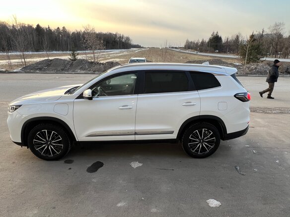2023 Chery Tiggo 8 Pro e+, белый, 2850000 рублей - вид 7