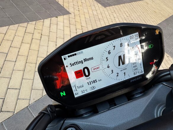 2021 Ducati Monster 937, серый, 1030000 рублей - вид 14