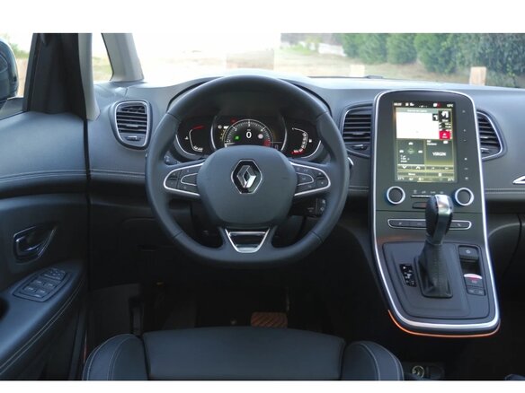 2017 Renault Scenic IV, серый, 1700000 рублей - вид 9