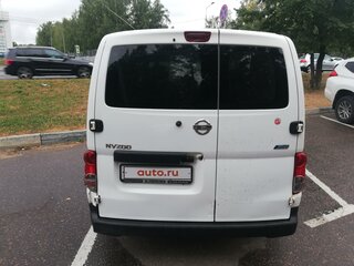 2009 Nissan NV200, белый, 850000 рублей, вид 3