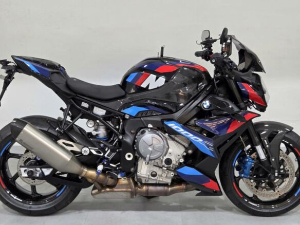 2023 BMW M 1000 R, чёрный, 2100000 рублей