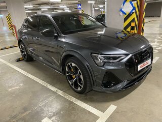 2021 Audi e-tron S, серый, 9500000 рублей, вид 2