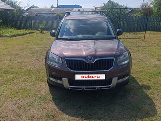 2017 Skoda Yeti I Рестайлинг, коричневый, 1470000 рублей, вид 2