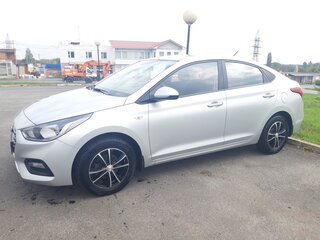 2017 Hyundai Solaris II, серебристый, 1300000 рублей, вид 5