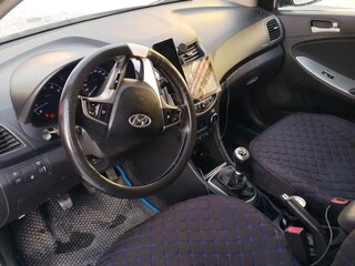 2015 Hyundai Solaris I Рестайлинг, чёрный, 650000 рублей, вид 2