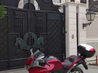 2010 Honda VFR 1200, пурпурный, 800000 рублей, вид 5