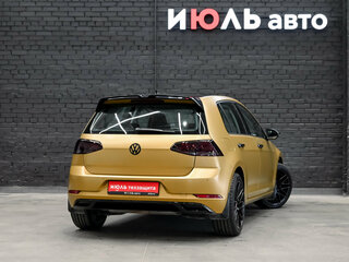 2018 Volkswagen Golf VII Рестайлинг, жёлтый, 1860000 рублей, вид 4