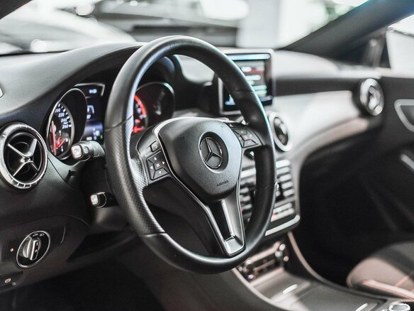2013 Mercedes-Benz CLA 200 I (C117, X117), чёрный - вид 21