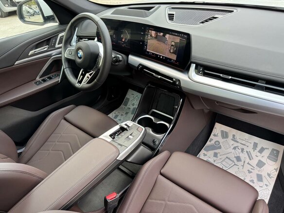 2025 BMW X1 20i xDrive III (U11/U12), белый, 5760000 рублей - вид 28