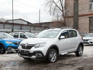 2019 Renault Sandero Stepway II Рестайлинг, серебристый, 1100000 рублей, вид 1