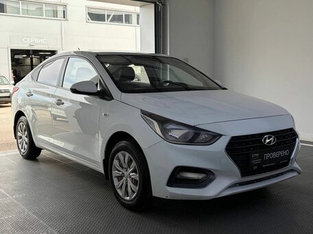 2018 Hyundai Solaris II, белый, 1055000 рублей, вид 3