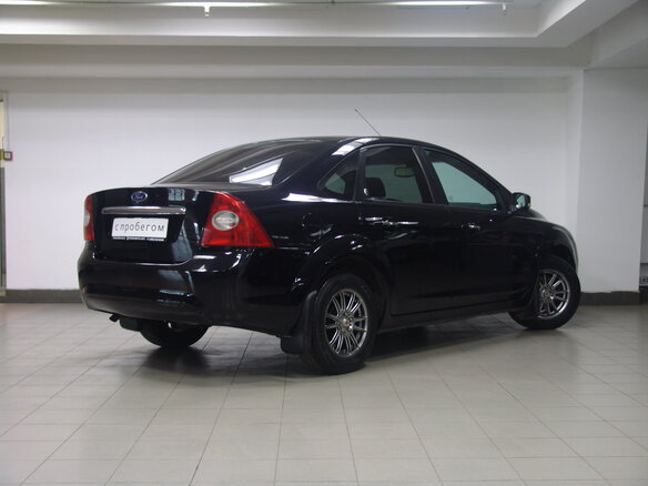 2008 Ford Focus II Рестайлинг, чёрный - вид 2