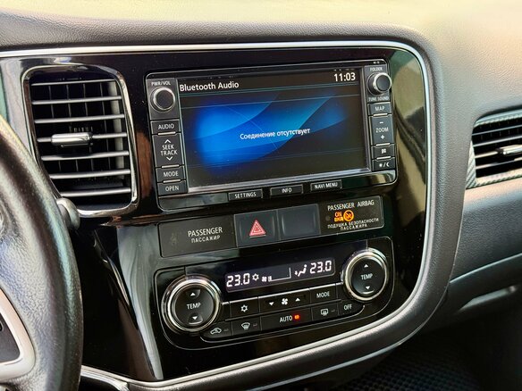 2013 Mitsubishi Outlander III, серебристый - вид 21