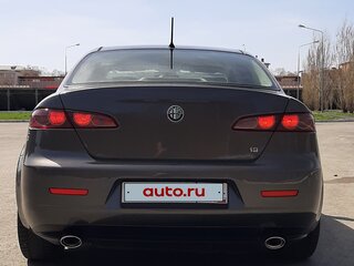 2008 Alfa Romeo 159, серый, 900000 рублей, вид 2