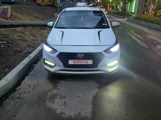 2019 Hyundai Solaris II, белый, 1200000 рублей, вид 2