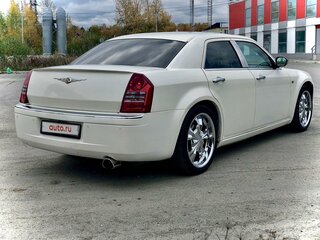 2006 Chrysler 300C I, белый, 1250000 рублей, вид 5
