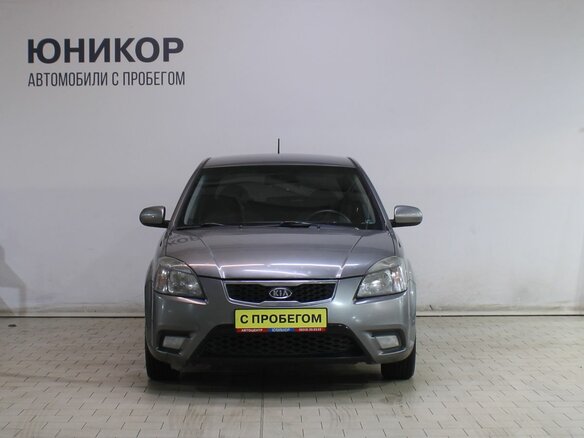 2009 Kia Rio II Рестайлинг, серый - вид 2