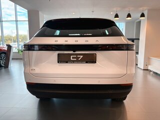 2026 Omoda C7, белый, 3099000 рублей, вид 5