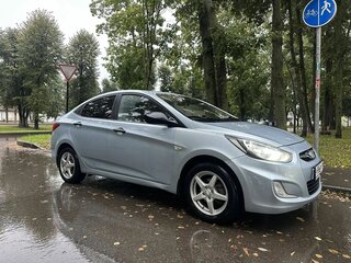 2012 Hyundai Solaris I, серый, 680000 рублей, вид 3