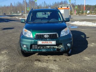 2010 Daihatsu Terios II Рестайлинг, зелёный, 400000 рублей, вид 3