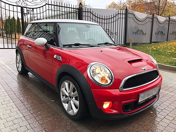 2010 Mini Hatch Cooper S II (R56) Рестайлинг, красный