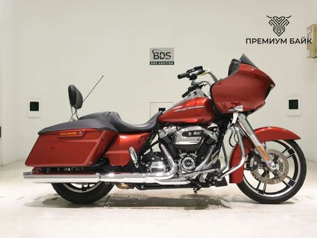 2018 Harley-Davidson Road Glide, красный, 1899000 рублей, вид 1