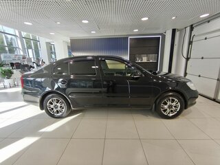 2012 Skoda Octavia II (A5) Рестайлинг, чёрный, 750000 рублей, вид 4